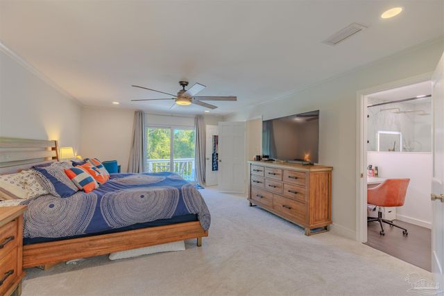 417 Canterbury Ln, Gulf Breeze, FL 32561
