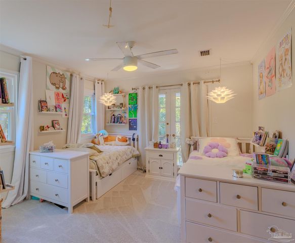 417 Canterbury Ln, Gulf Breeze, FL 32561