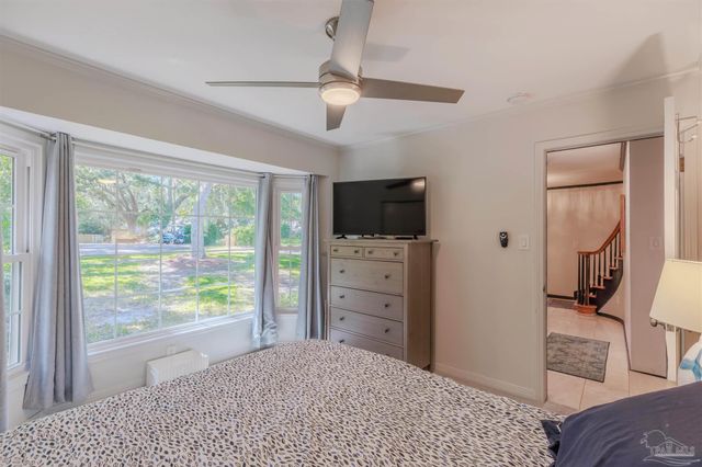 417 Canterbury Ln, Gulf Breeze, FL 32561