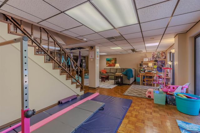 417 Canterbury Ln, Gulf Breeze, FL 32561