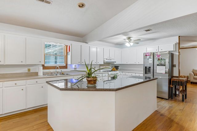 1175 Springdale Circle, Boiling Springs, SC 29316