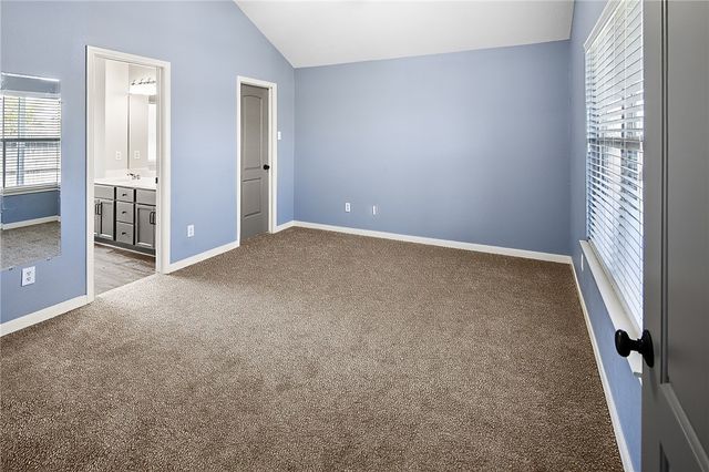 916 Crested Point Drive, College Station, TX 77845