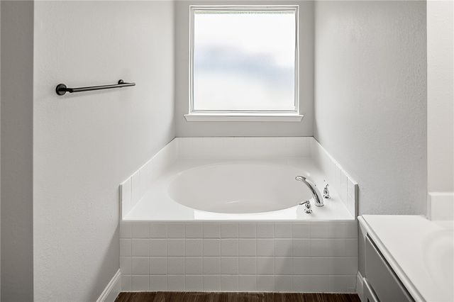 916 Crested Point Drive, College Station, TX 77845