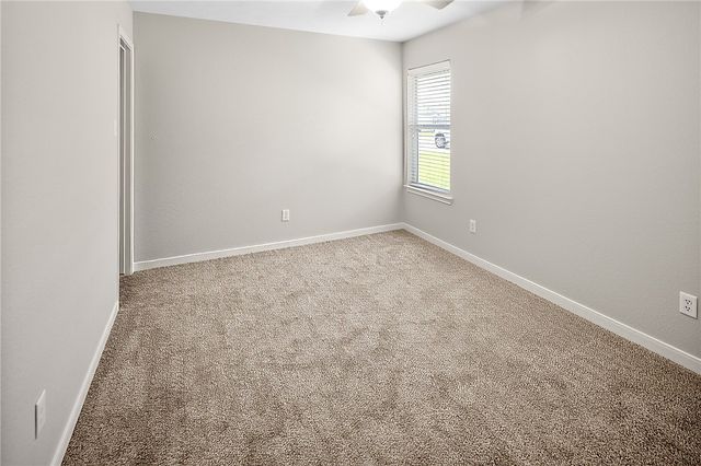 916 Crested Point Drive, College Station, TX 77845