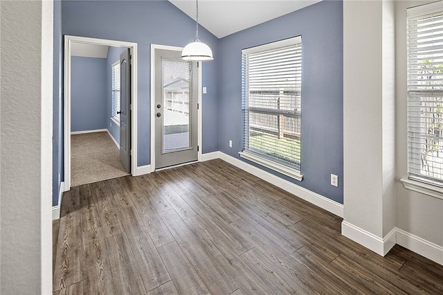 916 Crested Point Drive, College Station, TX 77845