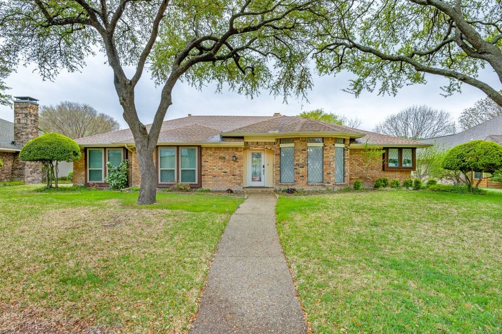 2012 Saint Andrews Drive, Richardson, TX 75082