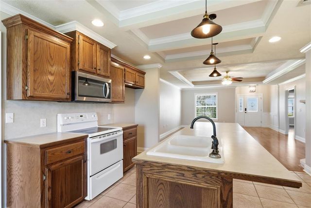 1816 N Michael Square, Lake Charles, LA 70611