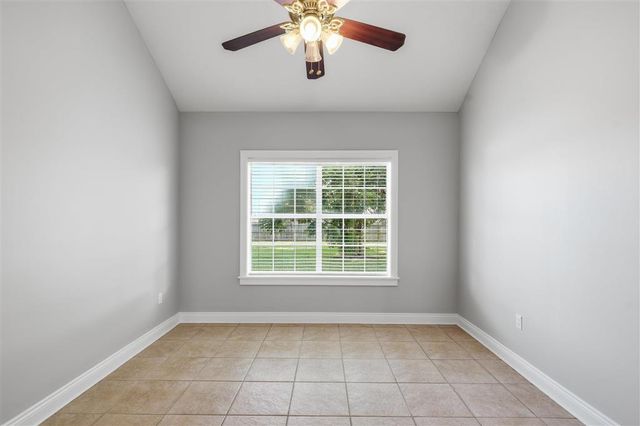 1816 N Michael Square, Lake Charles, LA 70611