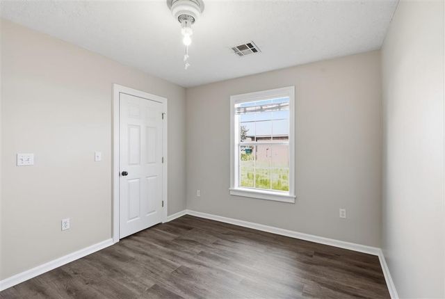 1816 N Michael Square, Lake Charles, LA 70611