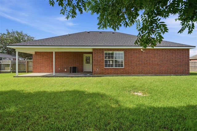 1816 N Michael Square, Lake Charles, LA 70611