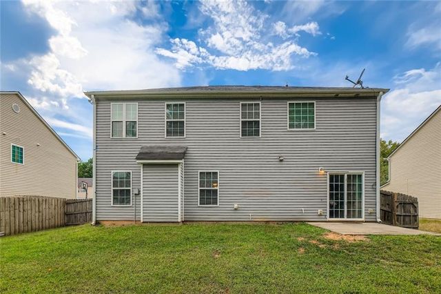 8352 Milam Loop, Fairburn, GA 30213