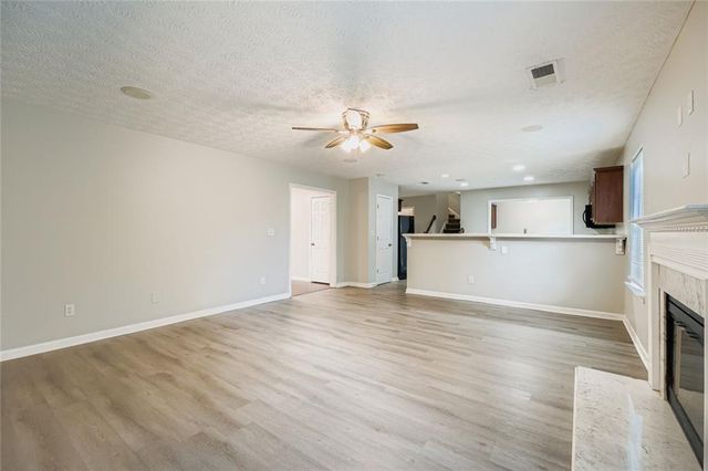 8352 Milam Loop, Fairburn, GA 30213