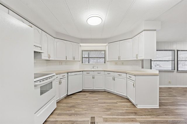 2885 E Midway Boulevard, Denver, CO 80234