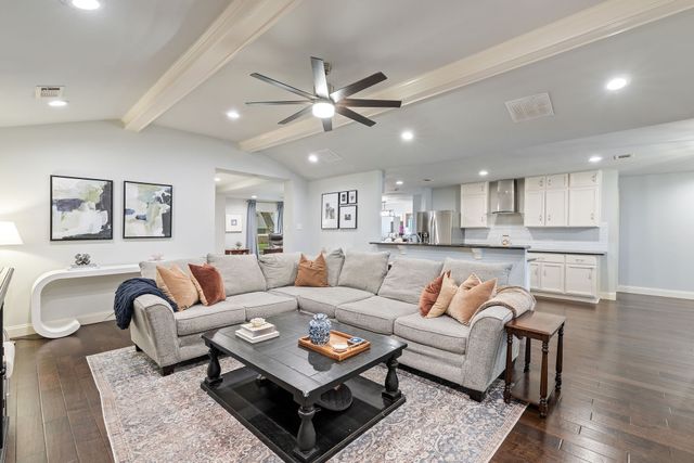 15935 Longvista Drive, Dallas, TX 75248