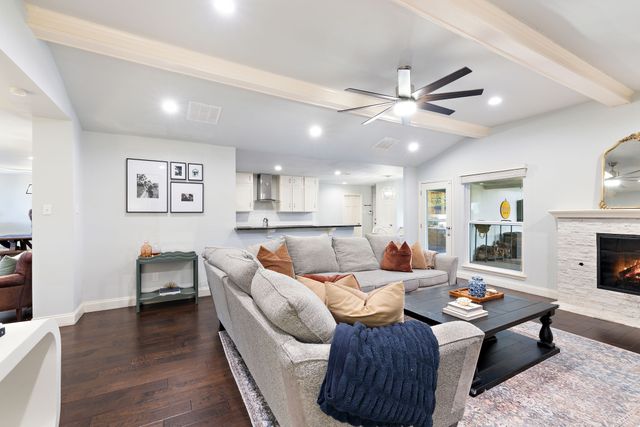 15935 Longvista Drive, Dallas, TX 75248