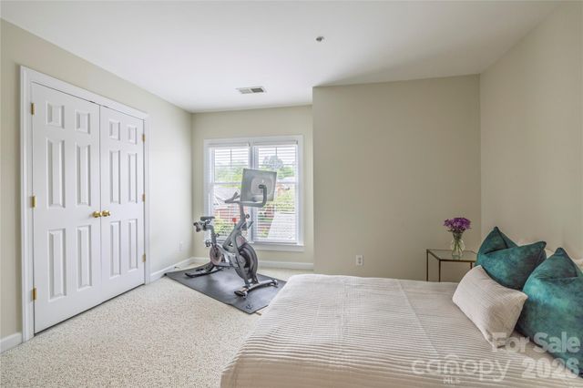 4912 S Hill View Drive, Charlotte, NC 28210
