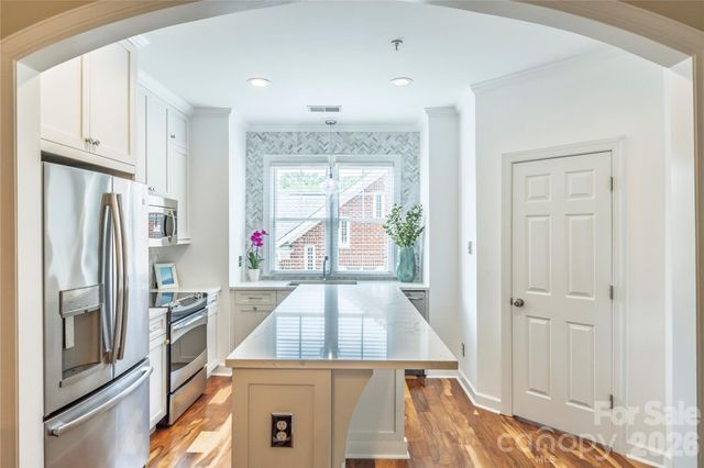 4912 S Hill View Drive, Charlotte, NC 28210