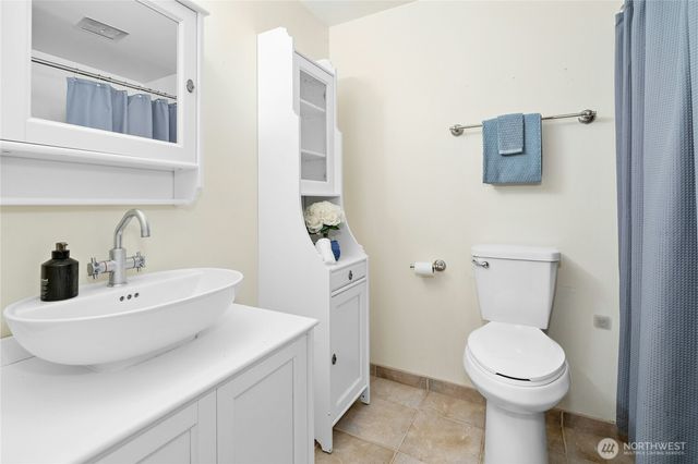 17518 NE 22nd Court, Redmond, WA 98052