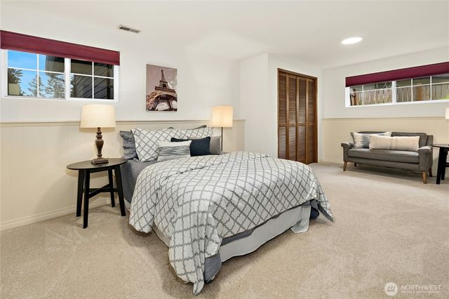 17518 NE 22nd Court, Redmond, WA 98052