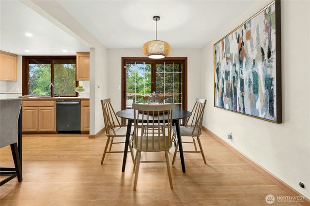 17518 NE 22nd Court, Redmond, WA 98052
