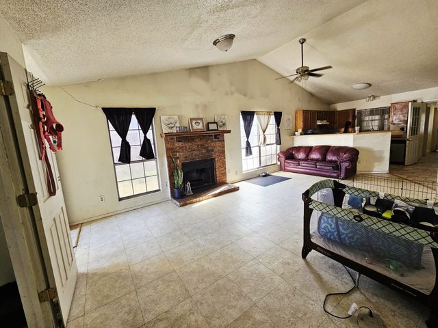 817 Colchester Drive, Mesquite, TX 75149