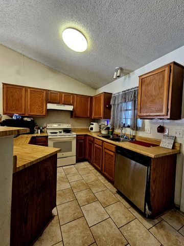 817 Colchester Drive, Mesquite, TX 75149