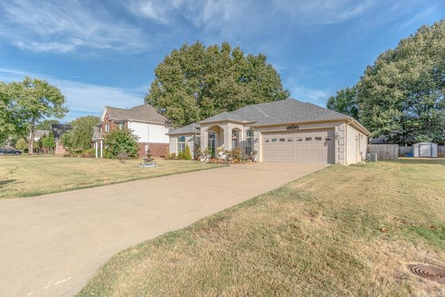3114 Bowden Dr, Jonesboro, AR 72404