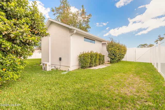 5982 Sawgrass Point Drive, Port Orange, FL 32128