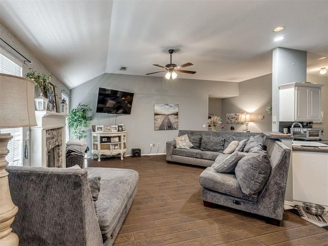 2316 Bradford Place, Edmond, OK 73012
