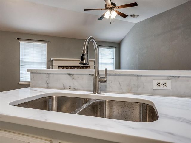 2316 Bradford Place, Edmond, OK 73012