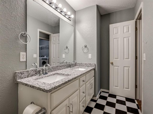 2316 Bradford Place, Edmond, OK 73012