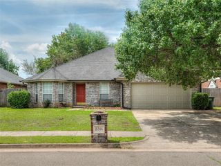 2316 Bradford Place, Edmond, OK 73012