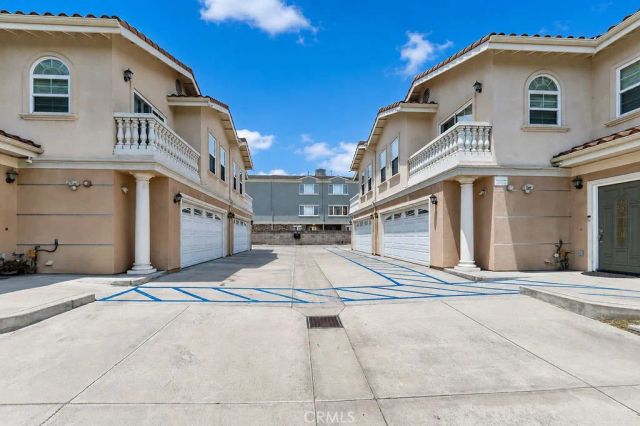 7592 Artesia Blvd D, Buena Park, CA 90621