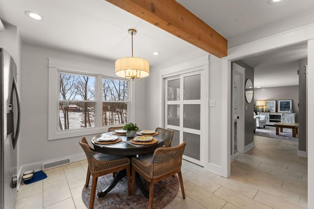 1011 Woodland Court, Crown Point, IN 46307