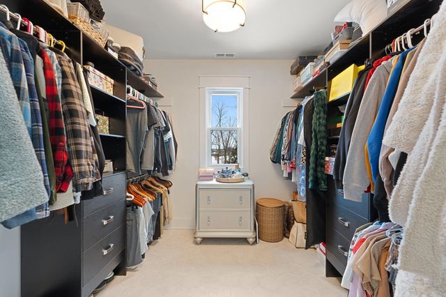 1011 Woodland Court, Crown Point, IN 46307