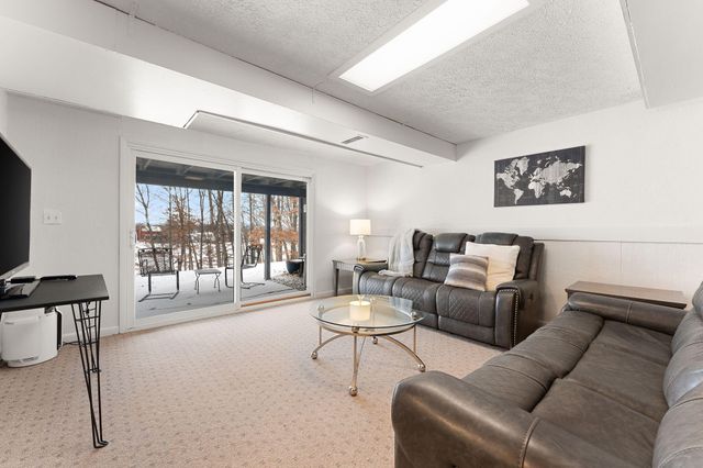 1011 Woodland Court, Crown Point, IN 46307