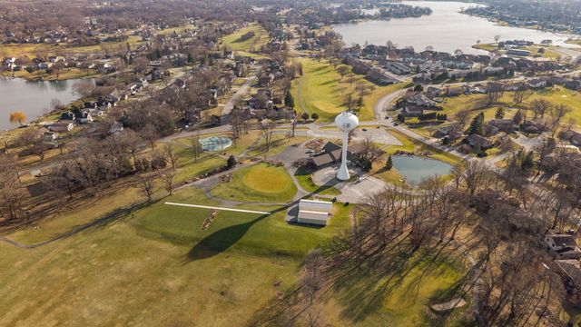 1011 Woodland Court, Crown Point, IN 46307