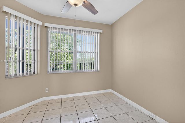 12500 SW 5th Ct 305M, Pembroke Pines, FL 33027