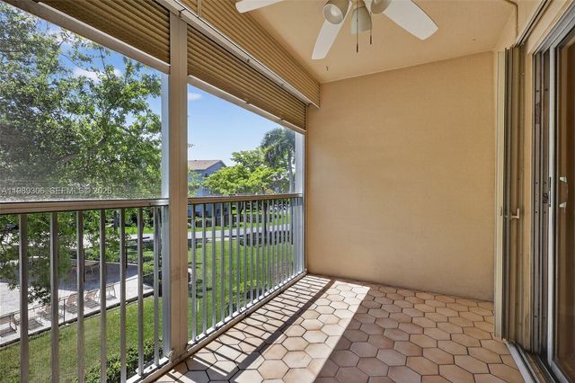 12500 SW 5th Ct 305M, Pembroke Pines, FL 33027
