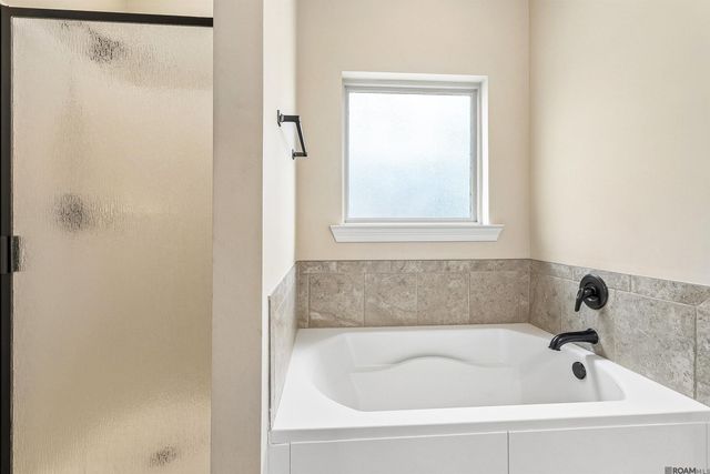 104 Coquille Dr, Madisonville, LA 70447