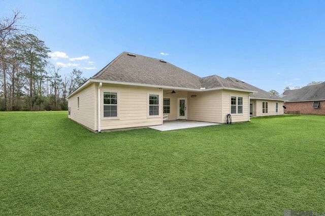 104 Coquille Dr, Madisonville, LA 70447