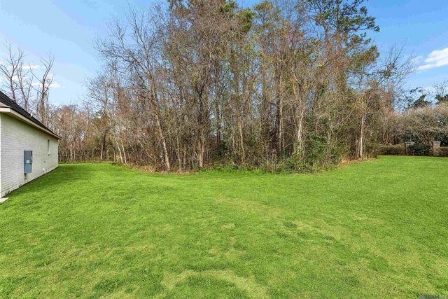 104 Coquille Dr, Madisonville, LA 70447