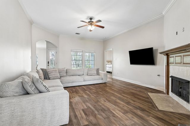 104 Coquille Dr, Madisonville, LA 70447