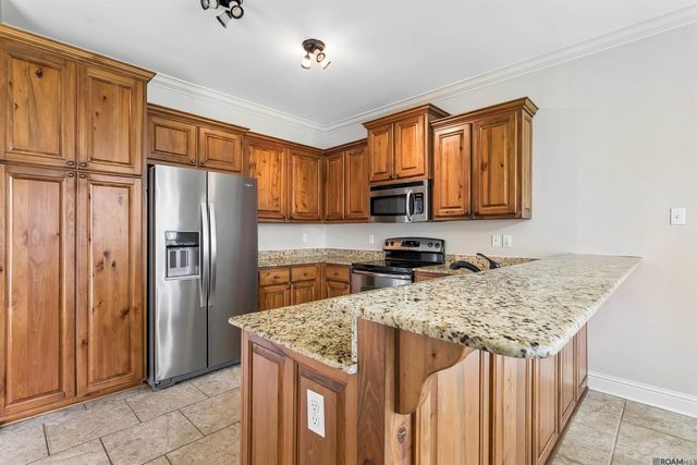 104 Coquille Dr, Madisonville, LA 70447