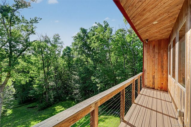 95 Deer Hill Court, Carmel, NY 10512