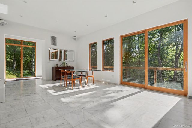 95 Deer Hill Court, Carmel, NY 10512