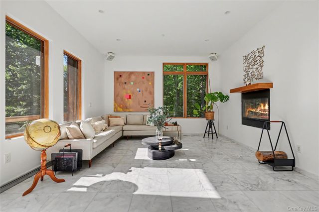 95 Deer Hill Court, Carmel, NY 10512