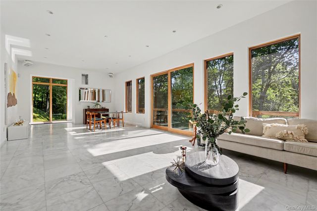 95 Deer Hill Court, Carmel, NY 10512