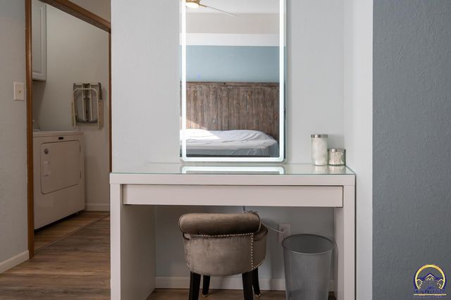 3336 SE Powell ST, Topeka, KS 66605