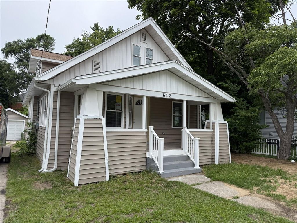 612 Ada Avenue, Muskegon, MI 49442